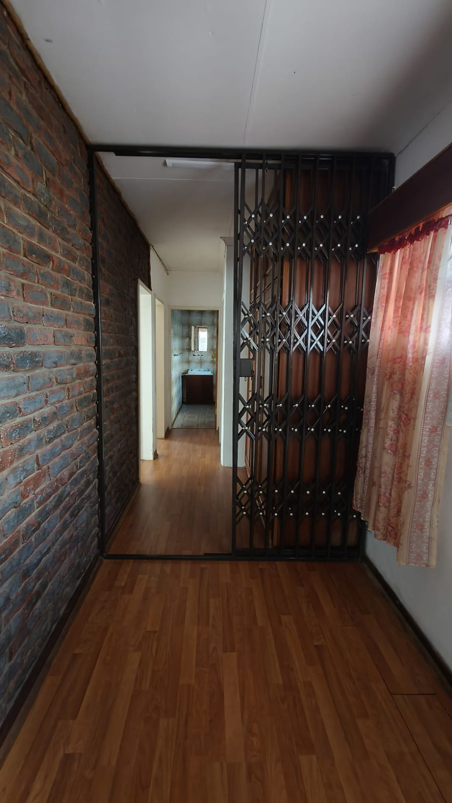 5 Bedroom Property for Sale in Hennenman Free State